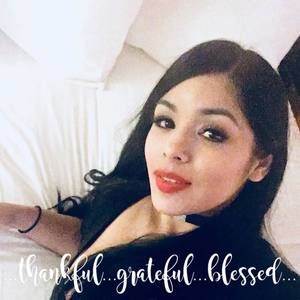 Meet your Posher, Mia